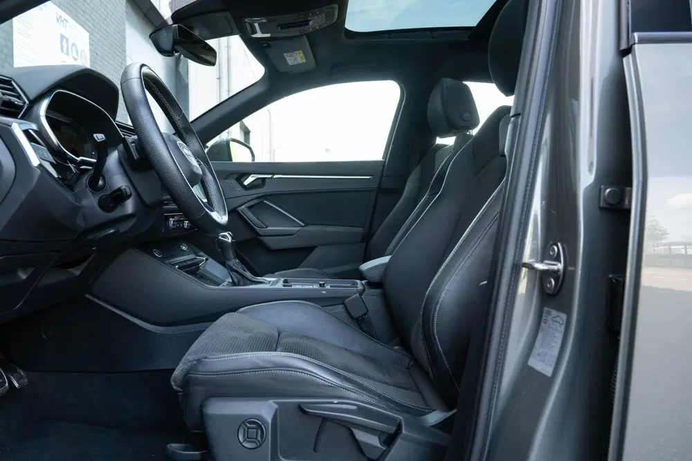Audi Q3 45 TFSI e S Edition Pano Matrix zeer compl uit 2022, foto 18