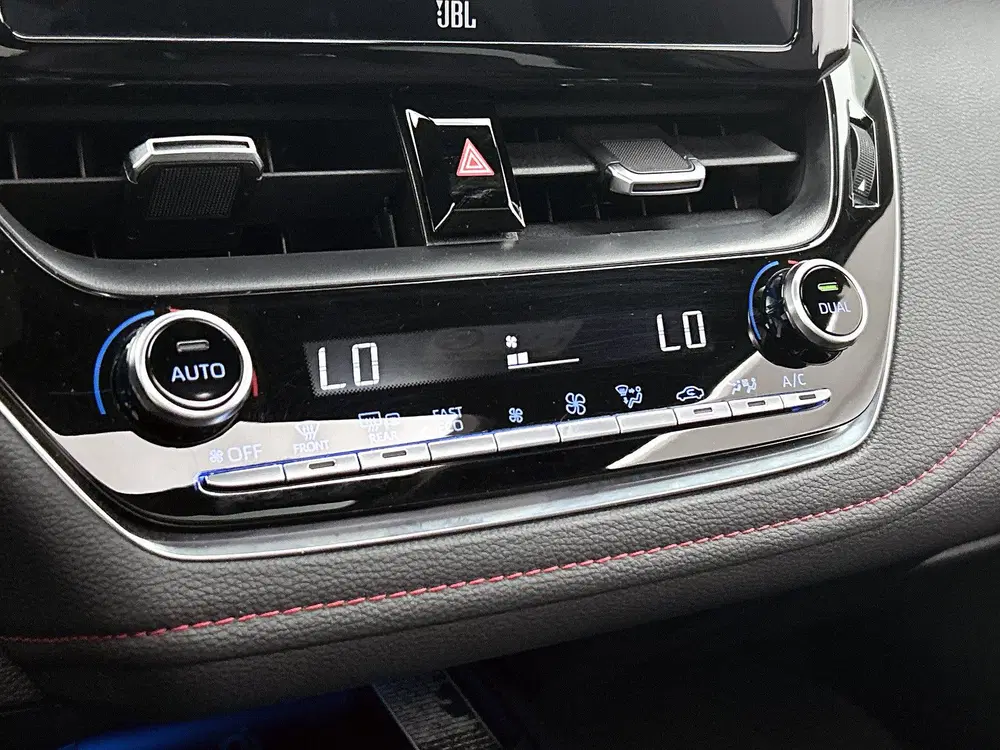 Toyota Corolla 1.8 Hybrid Executive uit 2022, foto 12