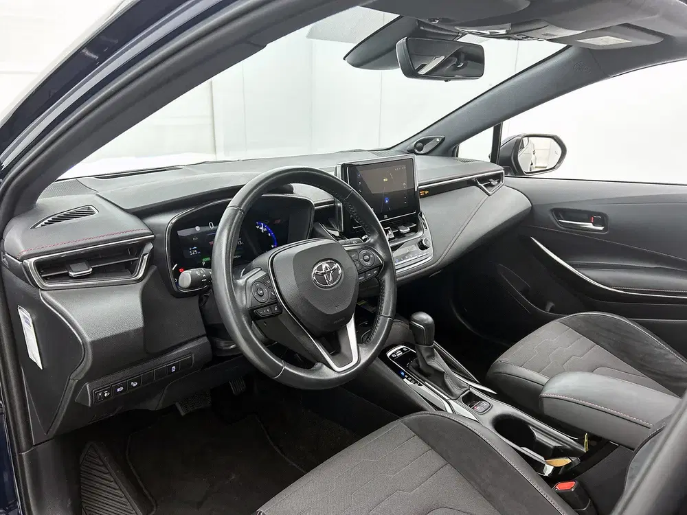 Toyota Corolla 1.8 Hybrid Executive uit 2022, foto 17