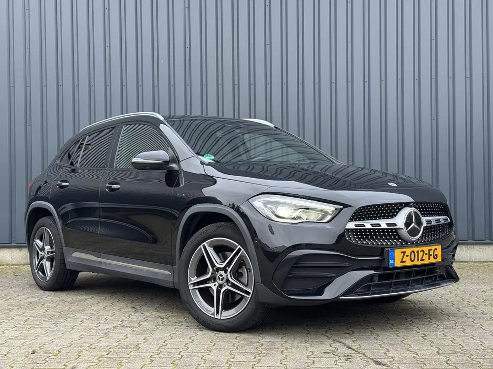 Mercedes-Benz GLA 250e AMG uit 2020, foto 10
