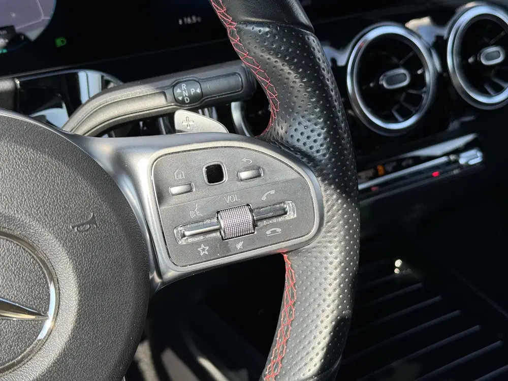 Mercedes-Benz GLA 250e AMG uit 2020, foto 18