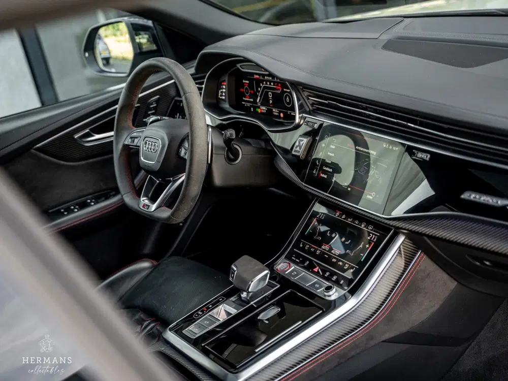 Audi RS Q8 4.0 TFSI quattro uit 2020, foto 19