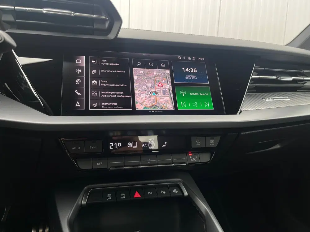 Audi A3 30 TFSI S edition uit 2024, foto 17