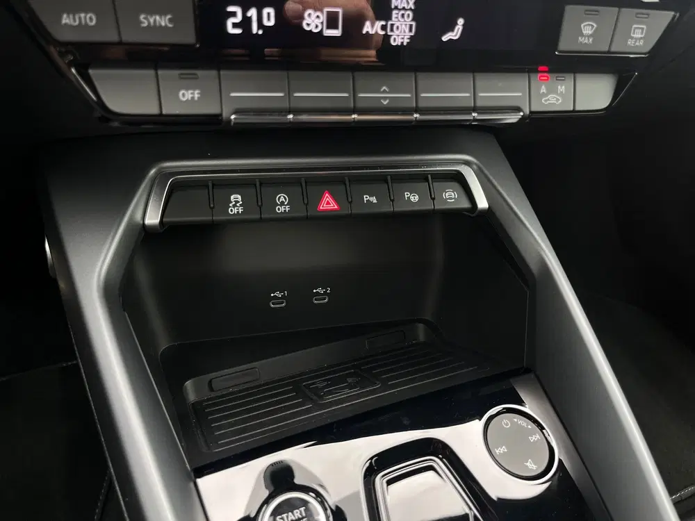 Audi A3 30 TFSI S edition uit 2024, foto 19