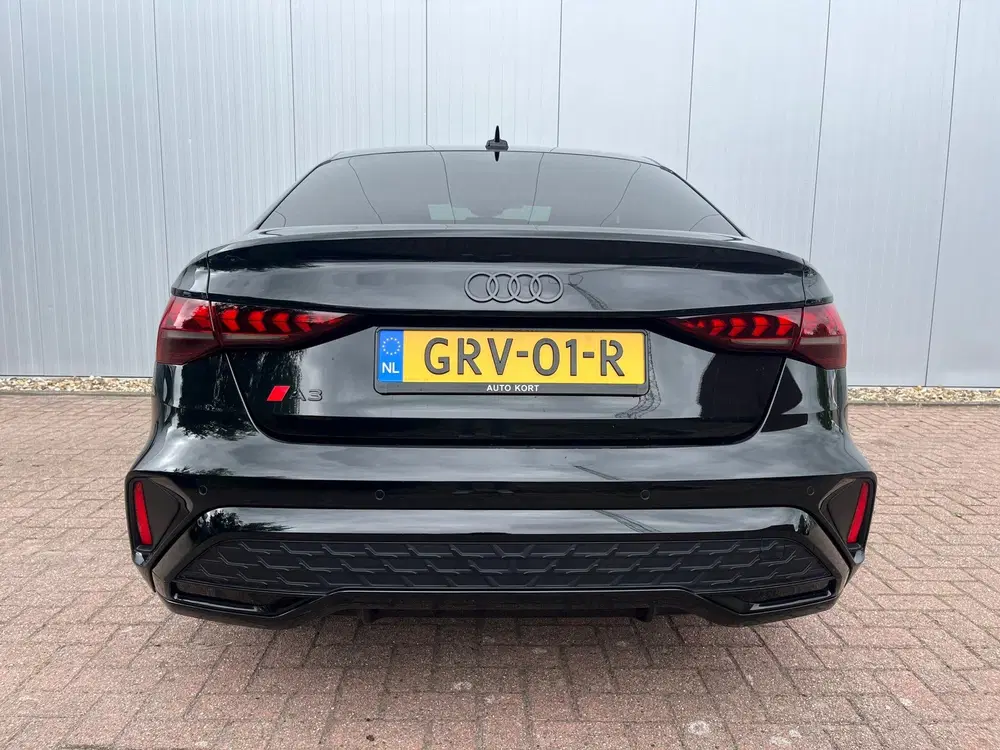 Audi A3 30 TFSI S edition uit 2024, foto 9