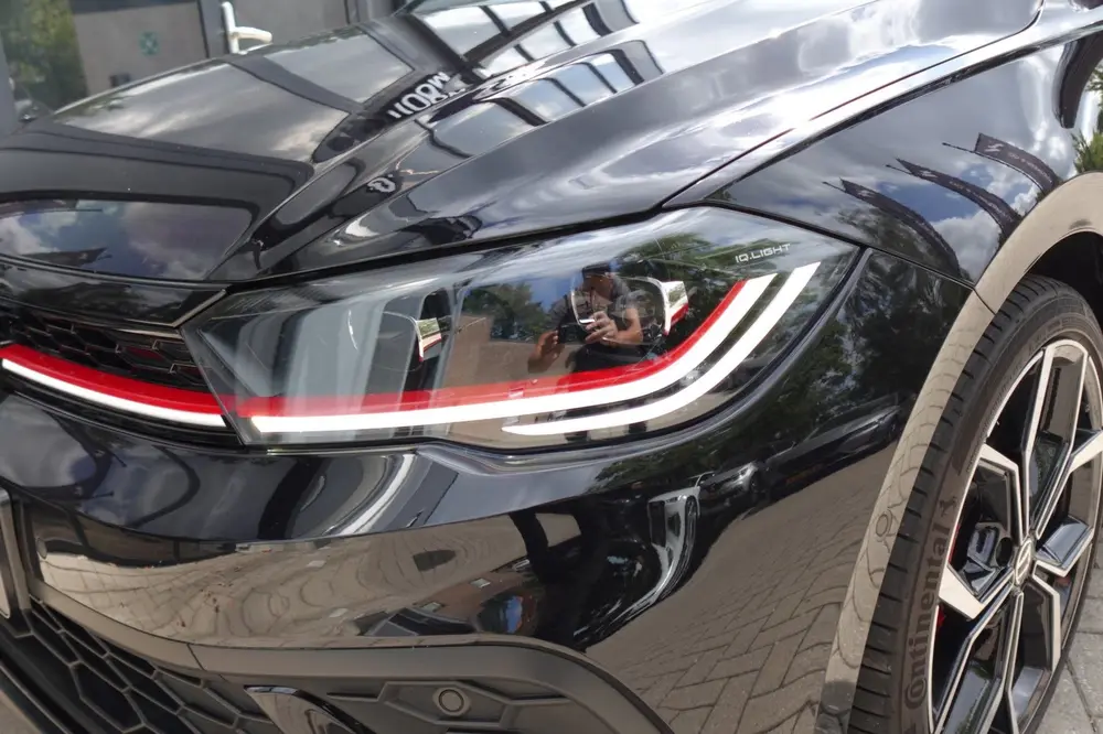 Volkswagen Polo 2.0 TSI GTI PANO KEYLESS BEATS uit 2022, foto 18