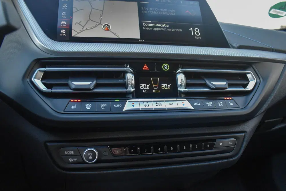 BMW 1-serie 118i M-Sport Pano HiFi Stoelverwarming Sfe uit 2021, foto 20