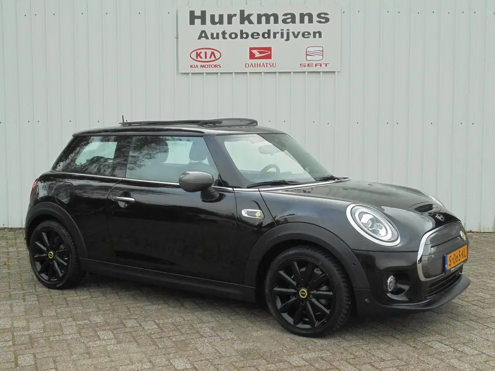 Mini Cooper S COOPER S ELECTRIC 32.6 kWh PANODAK uit 2020, foto 3