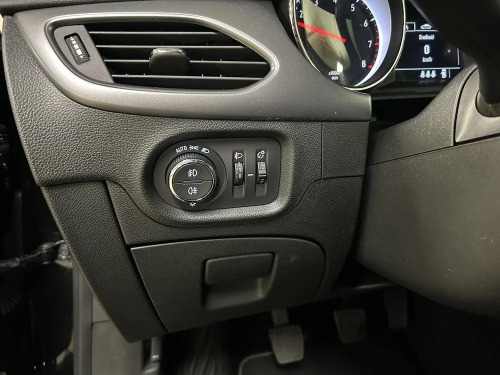 Opel Astra 1.0 Turbo 120 Jaar Edition uit 2019, foto 17