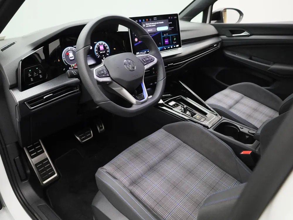 Volkswagen Golf 1.5 eHybrid GTE 272 PK | DEMO | PANORAMADAK uit 2024, foto 16