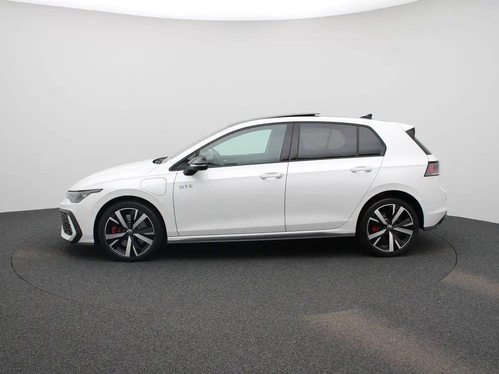 Volkswagen Golf 1.5 eHybrid GTE 272 PK | DEMO | PANORAMADAK uit 2024, foto 4