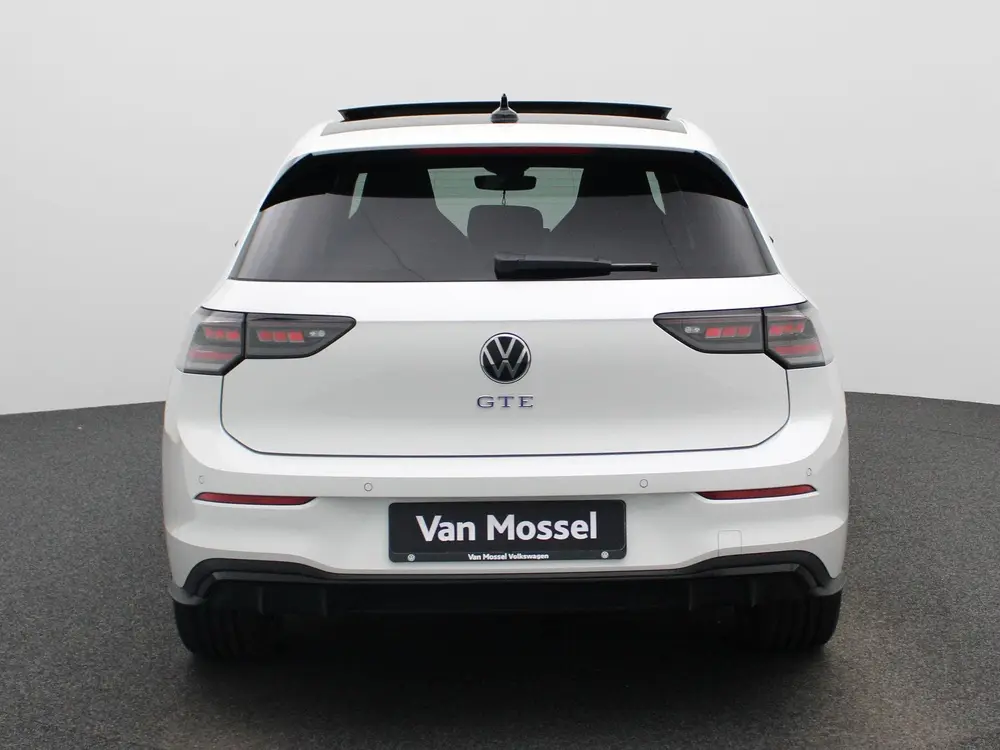 Volkswagen Golf 1.5 eHybrid GTE 272 PK | DEMO | PANORAMADAK uit 2024, foto 5