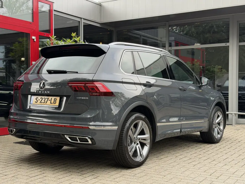 Volkswagen Tiguan 1.4 TSI eHybrid *!* 2x R-LINE *!* PANODAK/ uit 2023, foto 13