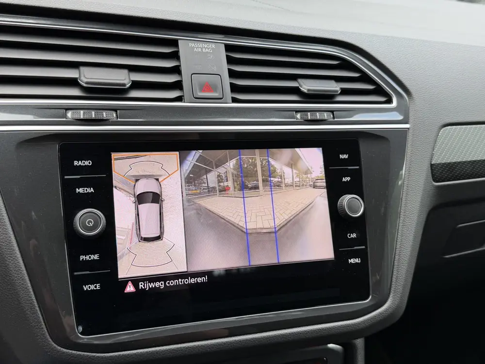 Volkswagen Tiguan 1.4 TSI eHybrid *!* 2x R-LINE *!* PANODAK/ uit 2023, foto 16