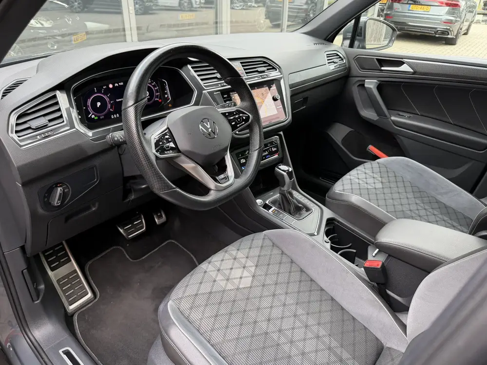 Volkswagen Tiguan 1.4 TSI eHybrid *!* 2x R-LINE *!* PANODAK/ uit 2023, foto 2