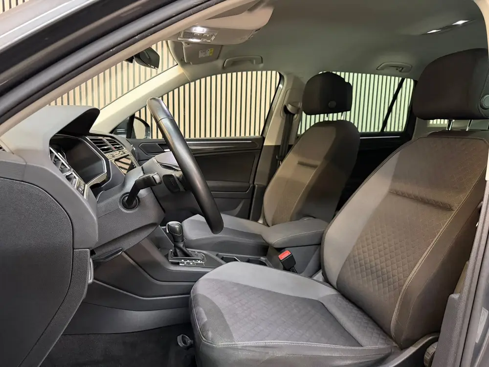 Volkswagen Tiguan 1.5 TSI ACT R-Line 2020 DSG VIRTUAL CAMERA uit 2020, foto 12