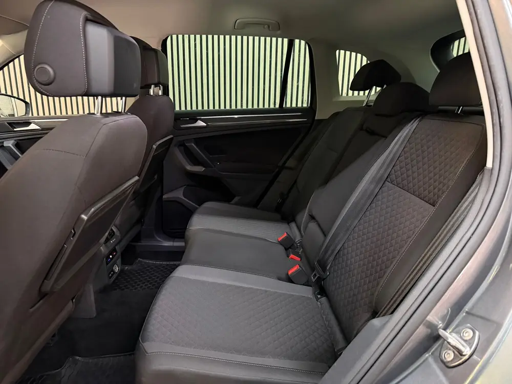 Volkswagen Tiguan 1.5 TSI ACT R-Line 2020 DSG VIRTUAL CAMERA uit 2020, foto 13