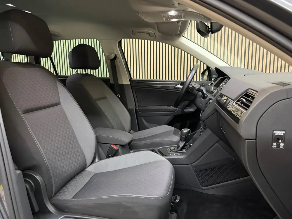 Volkswagen Tiguan 1.5 TSI ACT R-Line 2020 DSG VIRTUAL CAMERA uit 2020, foto 14