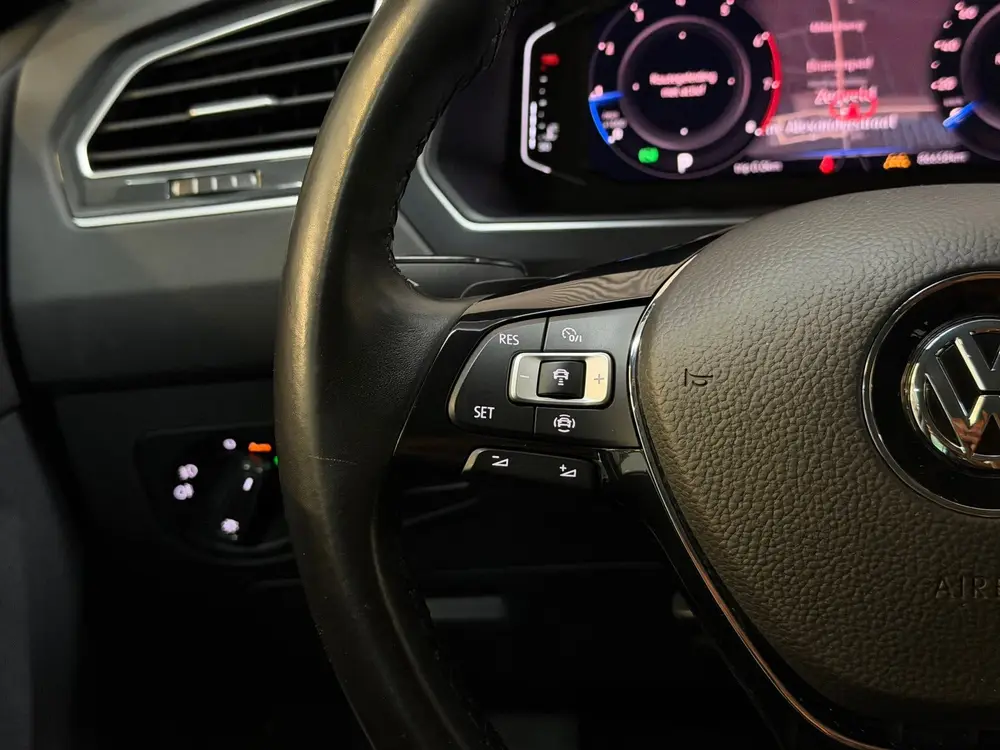 Volkswagen Tiguan 1.5 TSI ACT R-Line 2020 DSG VIRTUAL CAMERA uit 2020, foto 19