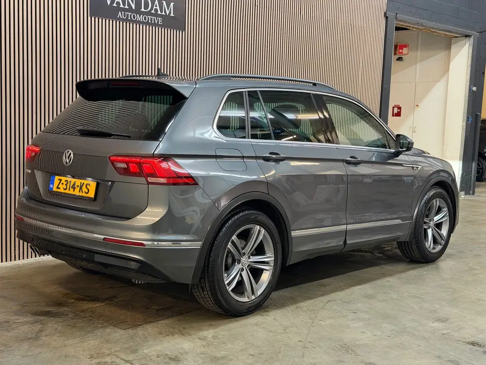 Volkswagen Tiguan 1.5 TSI ACT R-Line 2020 DSG VIRTUAL CAMERA uit 2020, foto 6