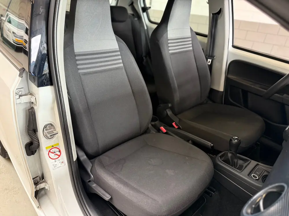 Volkswagen Up! 1.0 BMT move up! uit 2020, foto 11