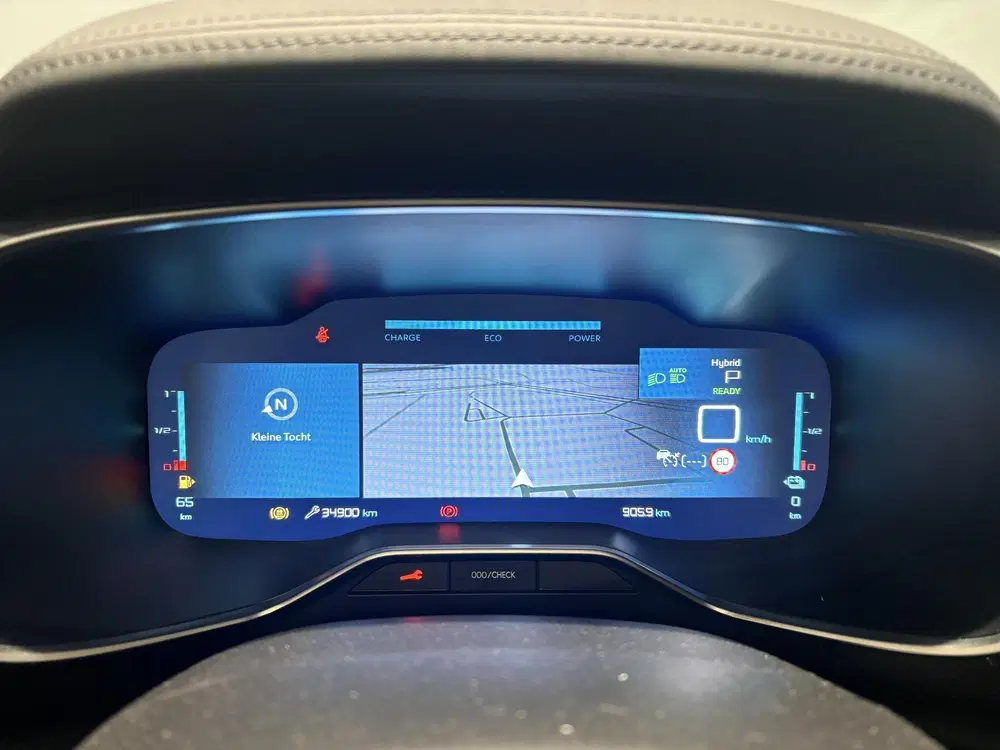 Citroën C5 Aircross Citroen C5 Aircross 1.6 Plug-in Hybrid 225 uit 2023, foto 19