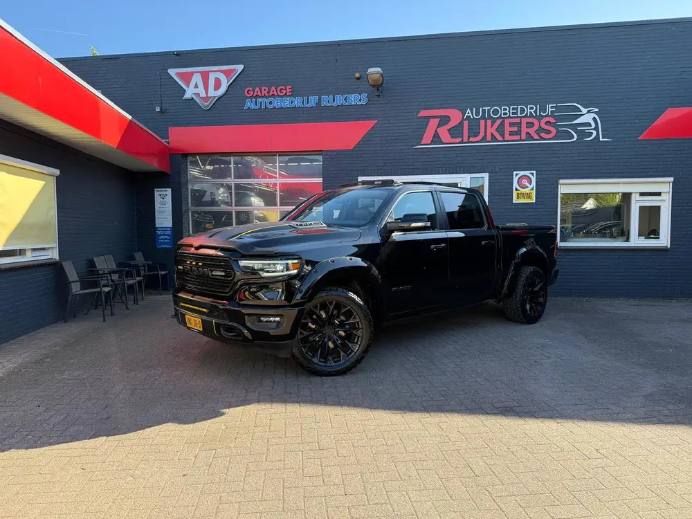 Dodge Ram 1500 5.7 V8 4x4 Crew Cab Limited Panodak,Luchtveri uit 2021