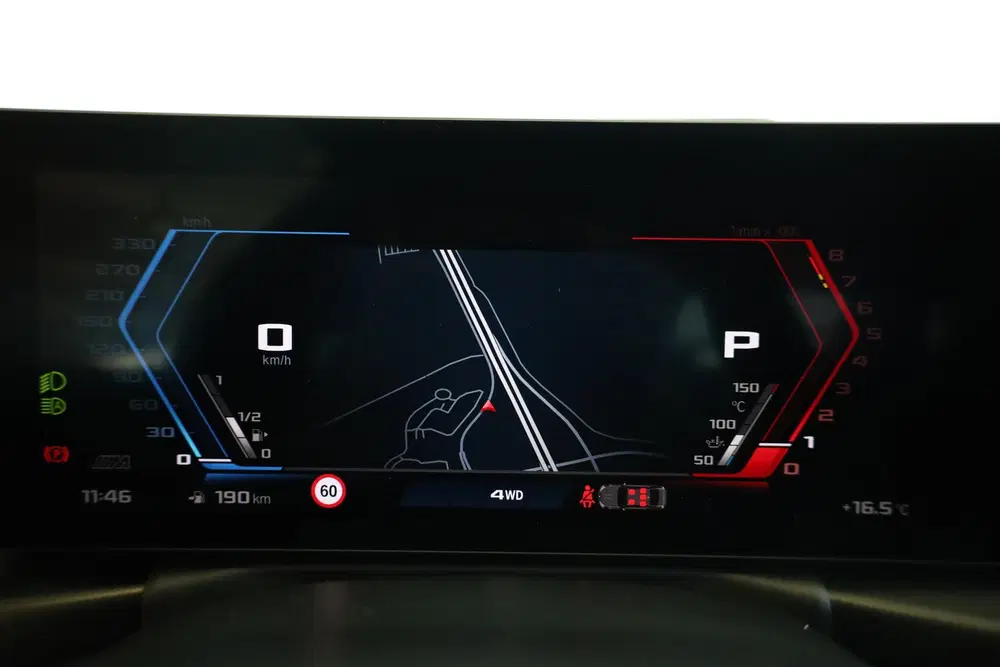 BMW M3 Sedan uit 2023, foto 12