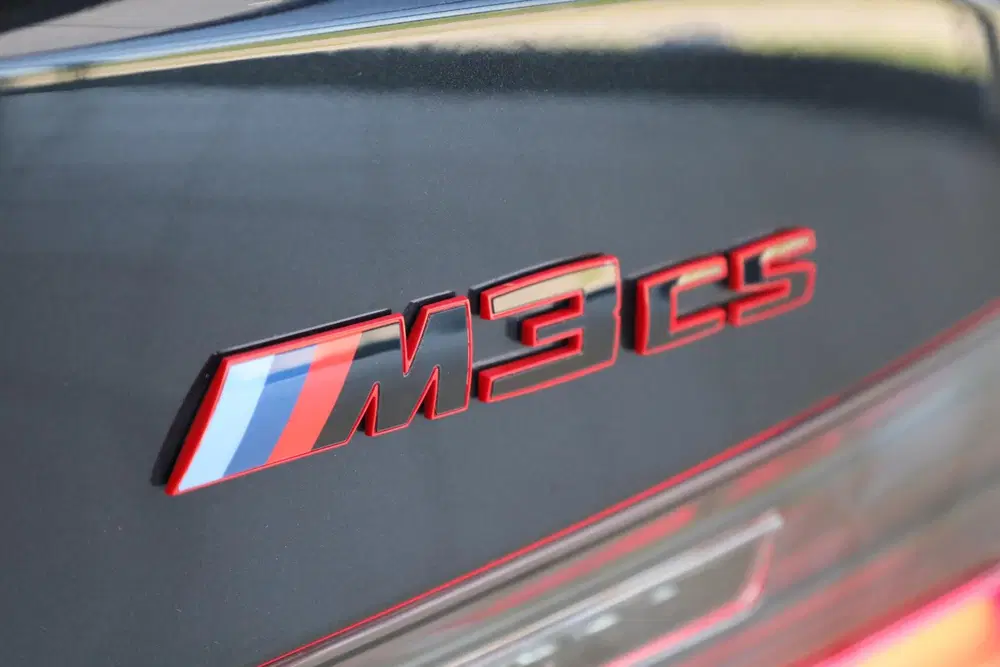 BMW M3 Sedan uit 2023, foto 17