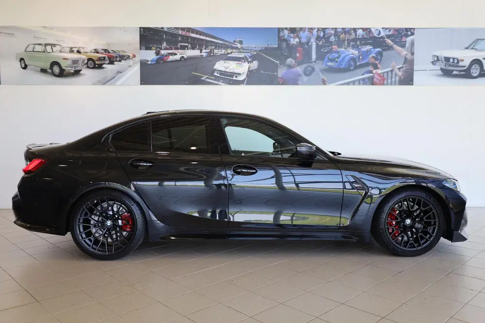 BMW M3 Sedan uit 2023, foto 2