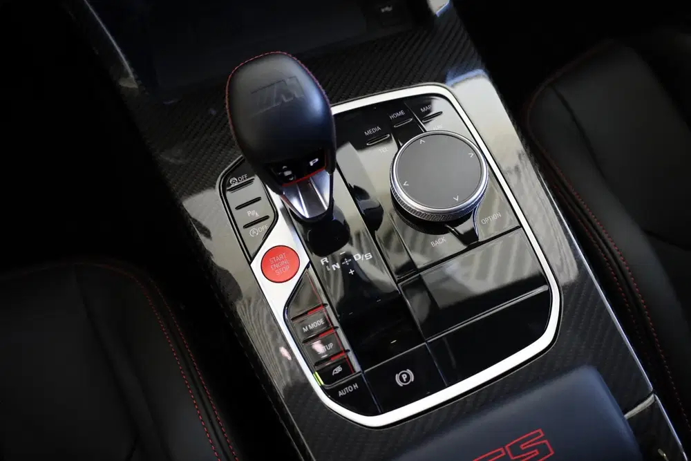 BMW M3 Sedan uit 2023, foto 20