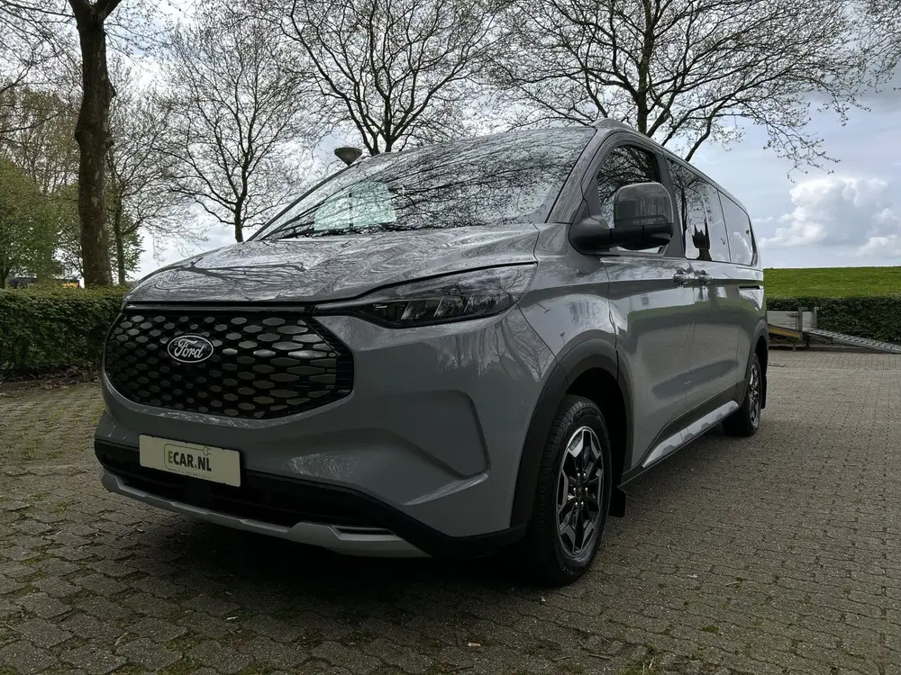 Ford Tourneo Custom 340 L2H1 Active 65 kWh 218PK uit 2026, foto 3