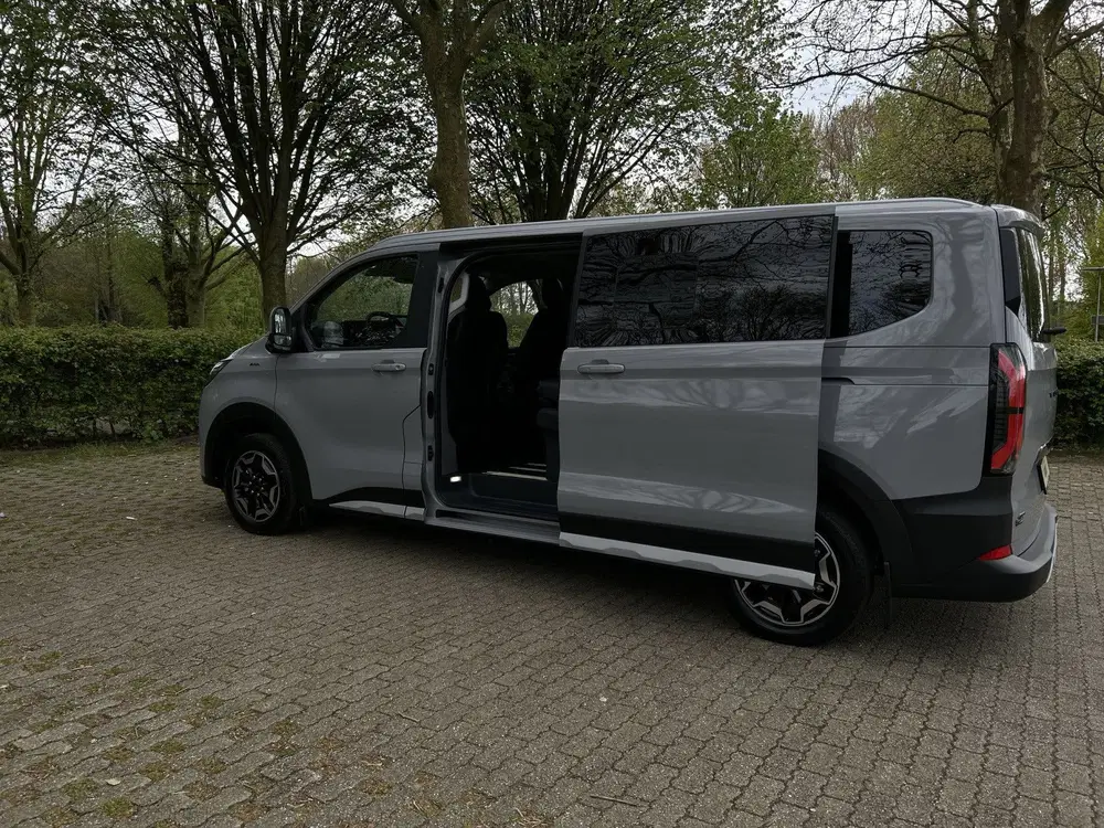 Ford Tourneo Custom 340 L2H1 Active 65 kWh 218PK uit 2026, foto 6