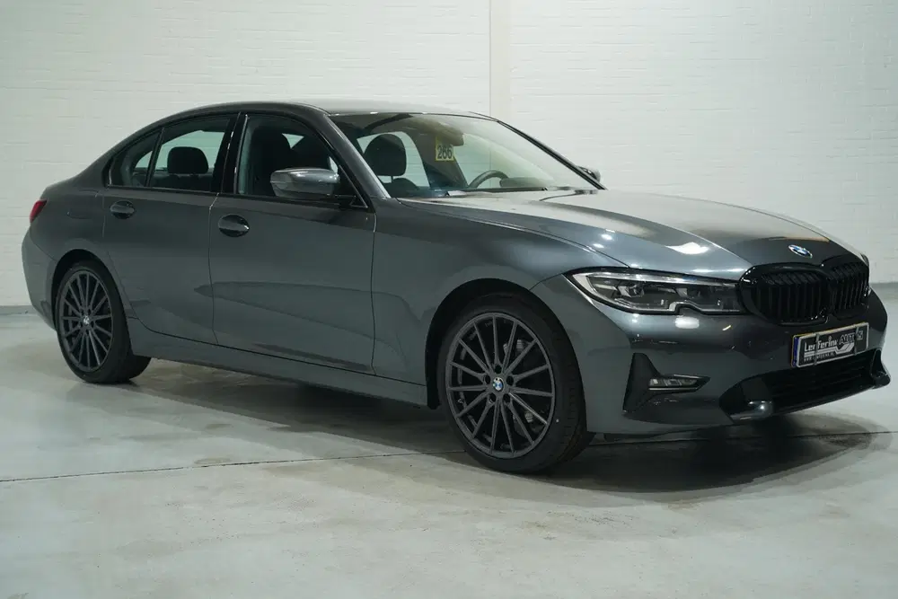 BMW 3-serie 320i Sport Line Led koplampen Apple Carpla uit 2022, foto 2