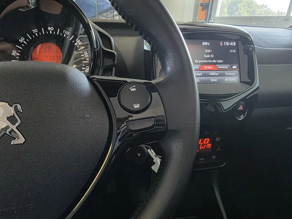 Peugeot 108 1.0 e-VTi Allure TOP uit 2019, foto 14