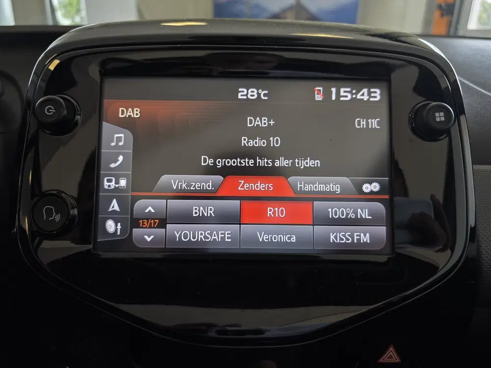 Peugeot 108 1.0 e-VTi Allure TOP uit 2019, foto 16