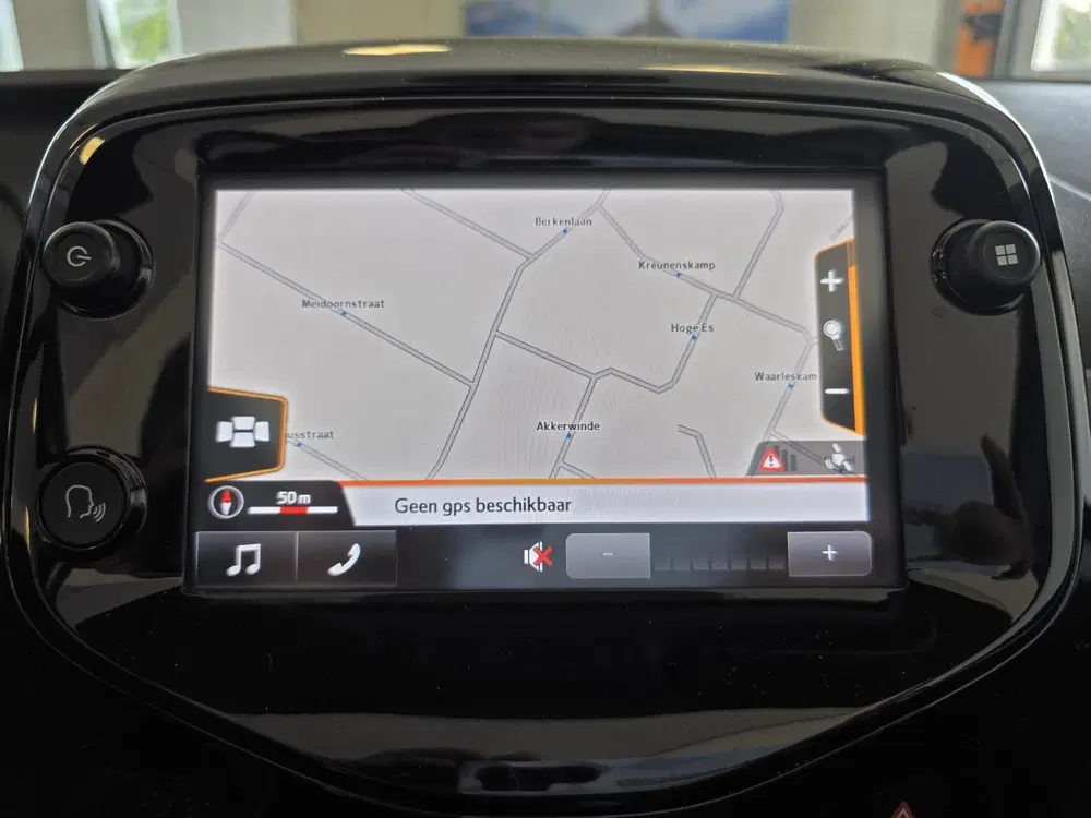 Peugeot 108 1.0 e-VTi Allure TOP uit 2019, foto 19