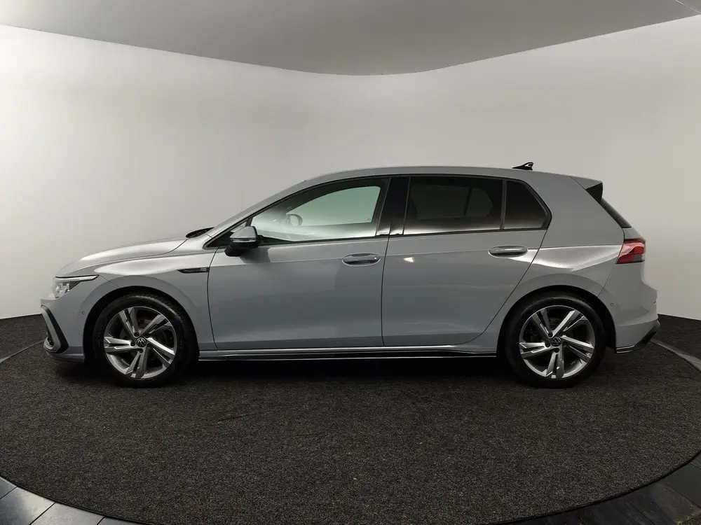 Volkswagen Golf 1.5 TSI R-Line Business+ | Achteruitrijcamer uit 2022, foto 16