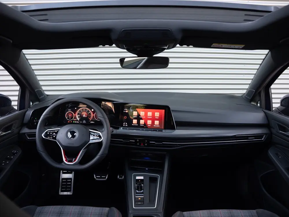 Volkswagen Golf 2.0 TSI GTI Pano Standkachel Camera Harman/K uit 2022, foto 15