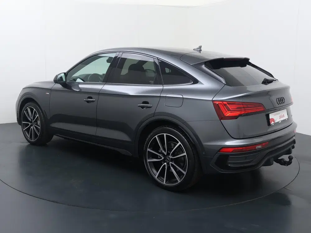 Audi Q5 50 TFSI e S edition Competition uit 2023, foto 4