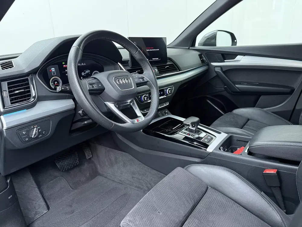 Audi Q5 50 TFSI e S edition Competition uit 2023, foto 7