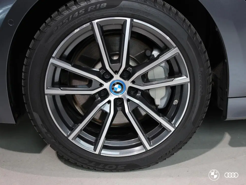 BMW 3-serie xDrive SPORTLINE uit 2022, foto 10