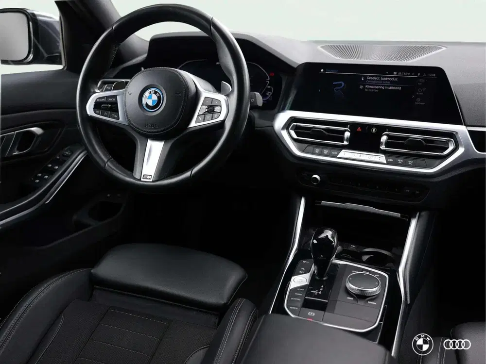 BMW 3-serie xDrive SPORTLINE uit 2022, foto 2