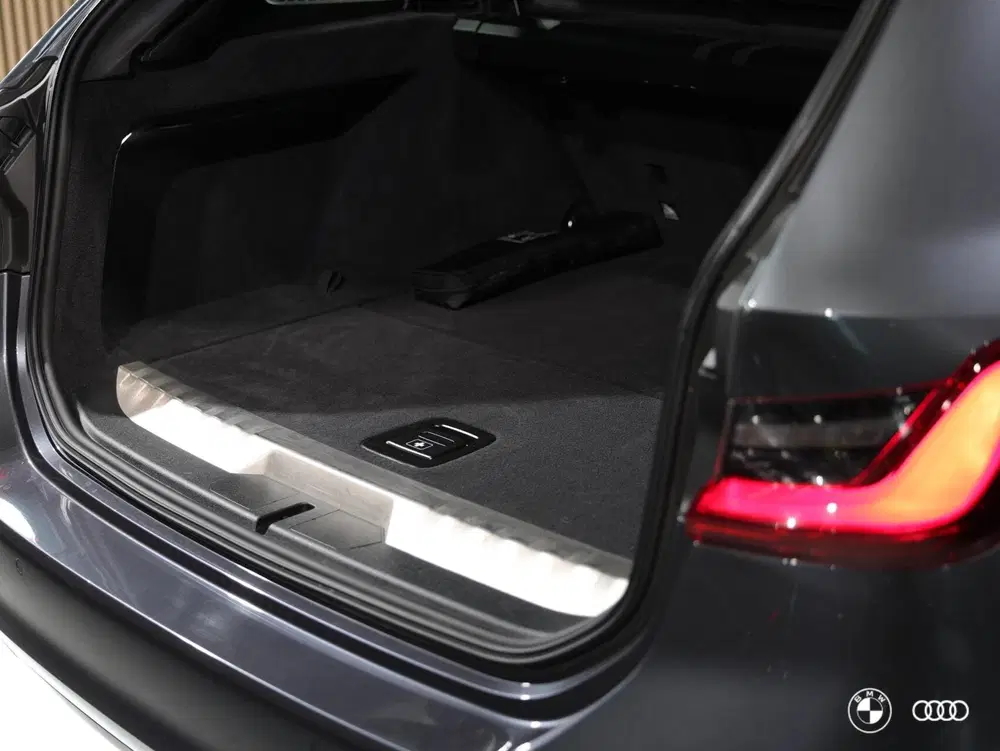 BMW 3-serie xDrive SPORTLINE uit 2022, foto 7
