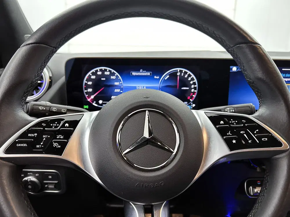 Mercedes-Benz GLA 250 e Star Edition Luxury Line uit 2024, foto 18