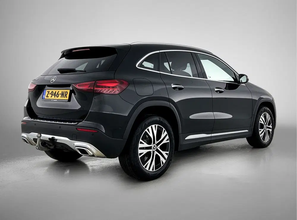 Mercedes-Benz GLA 250 e Star Edition Luxury Line uit 2024, foto 2