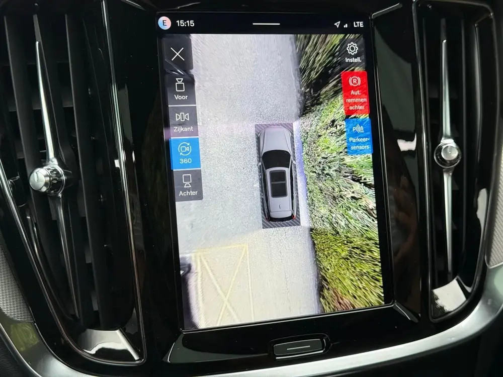 Volvo V60 2.0 T8 Plug-in hybrid AWD Plus Dark uit 2026, foto 7