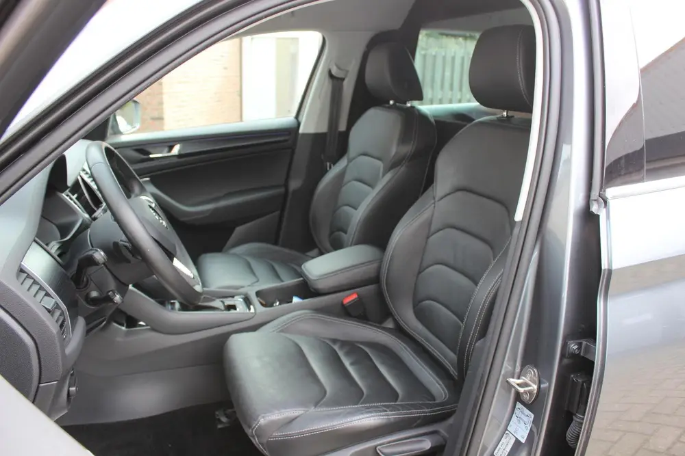 Skoda Kodiaq 1.5 TSI Business Edition Plus Grijs Kentek uit 2019, foto 10