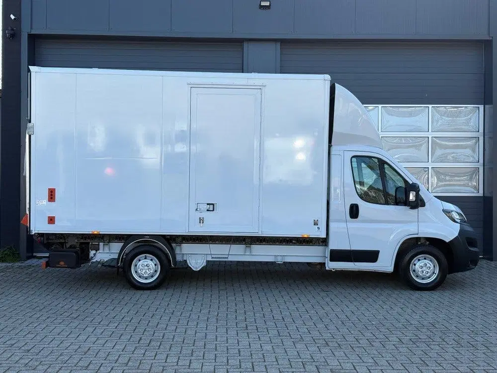 Peugeot Boxer 2.2 HDI 140PK Bakwagen Laadklep uit 2024, foto 4