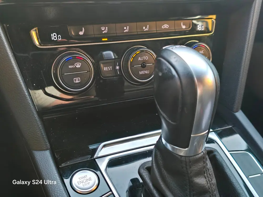 Volkswagen Passat Variant 2.0 TDI Highline Business R / Aut uit 2019, foto 14
